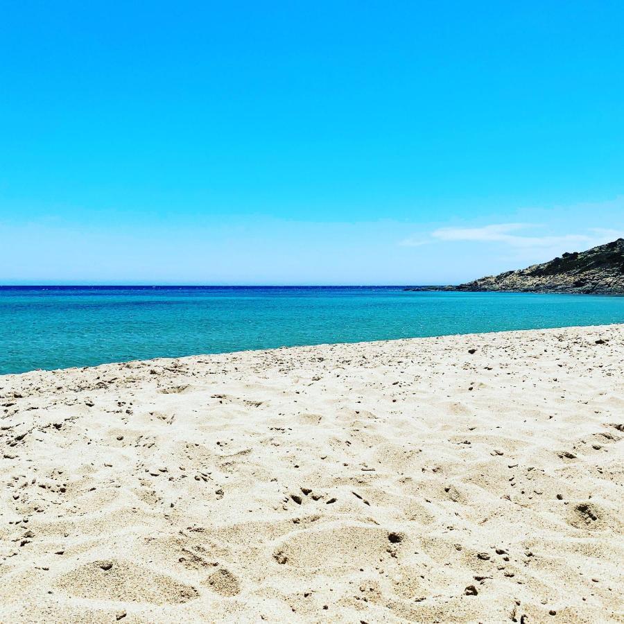B&B La Porta Sulla Spiaggia Quartu SantʼElena Eksteriør bilde